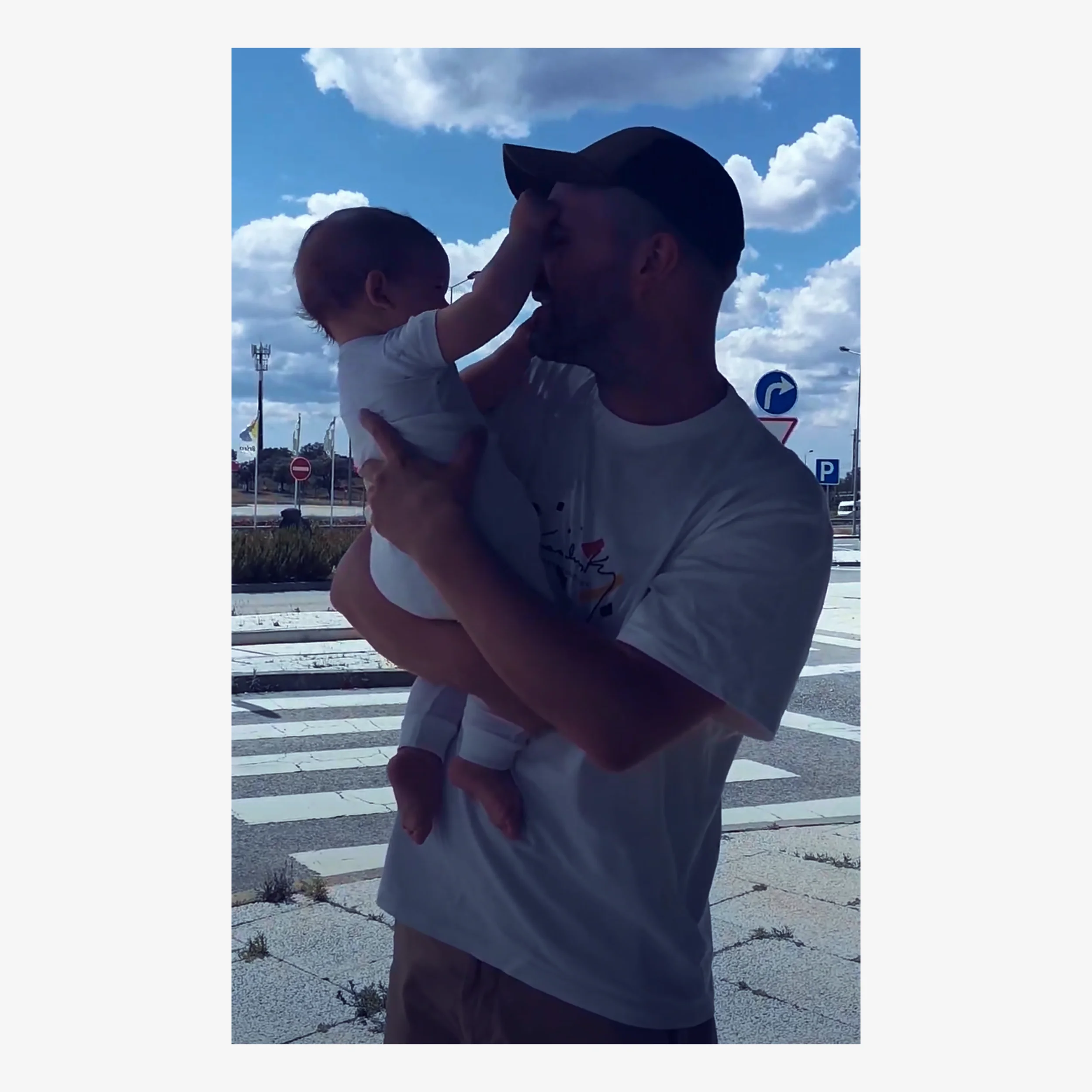 Family photo of Pedro and his daughter.